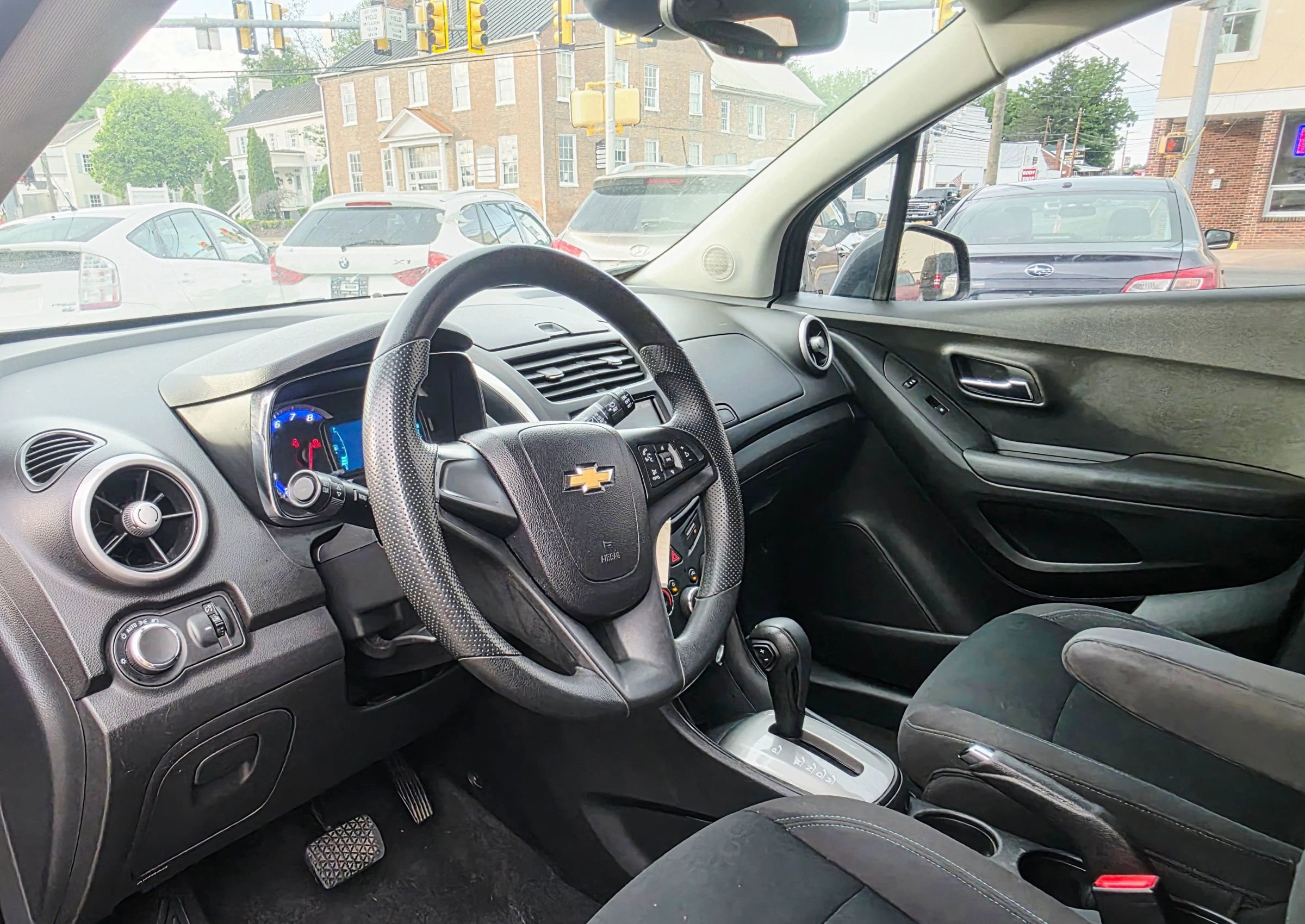 Used 2015 Chevrolet Trax LS AWD/4WD image 11