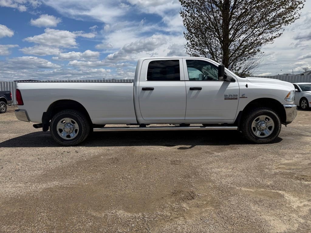 Used 2018 RAM 3500 Tradesman w/ Chrome Appearance Group AWD/4WD image 6