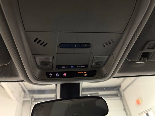 Used 2018 Chevrolet Equinox LT image 20