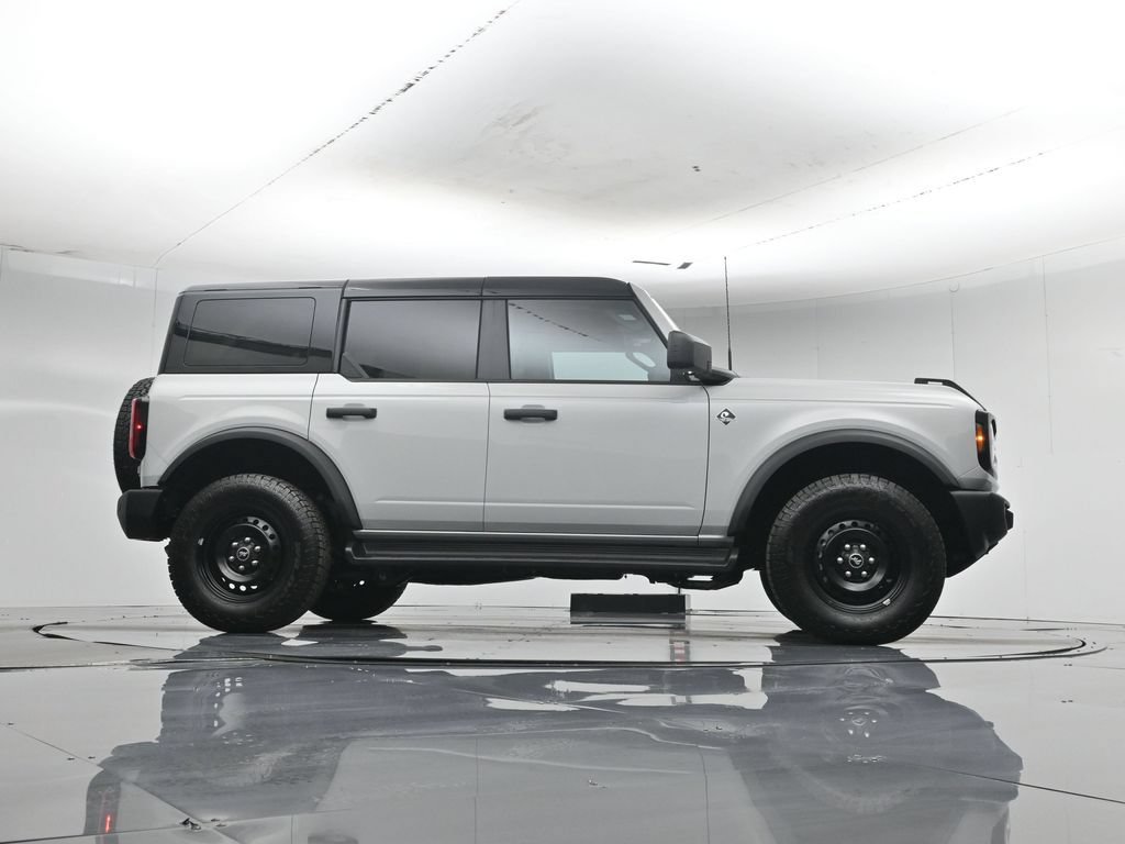 Used 2026 Ford Bronco Outer Banks AWD/4WD image 45