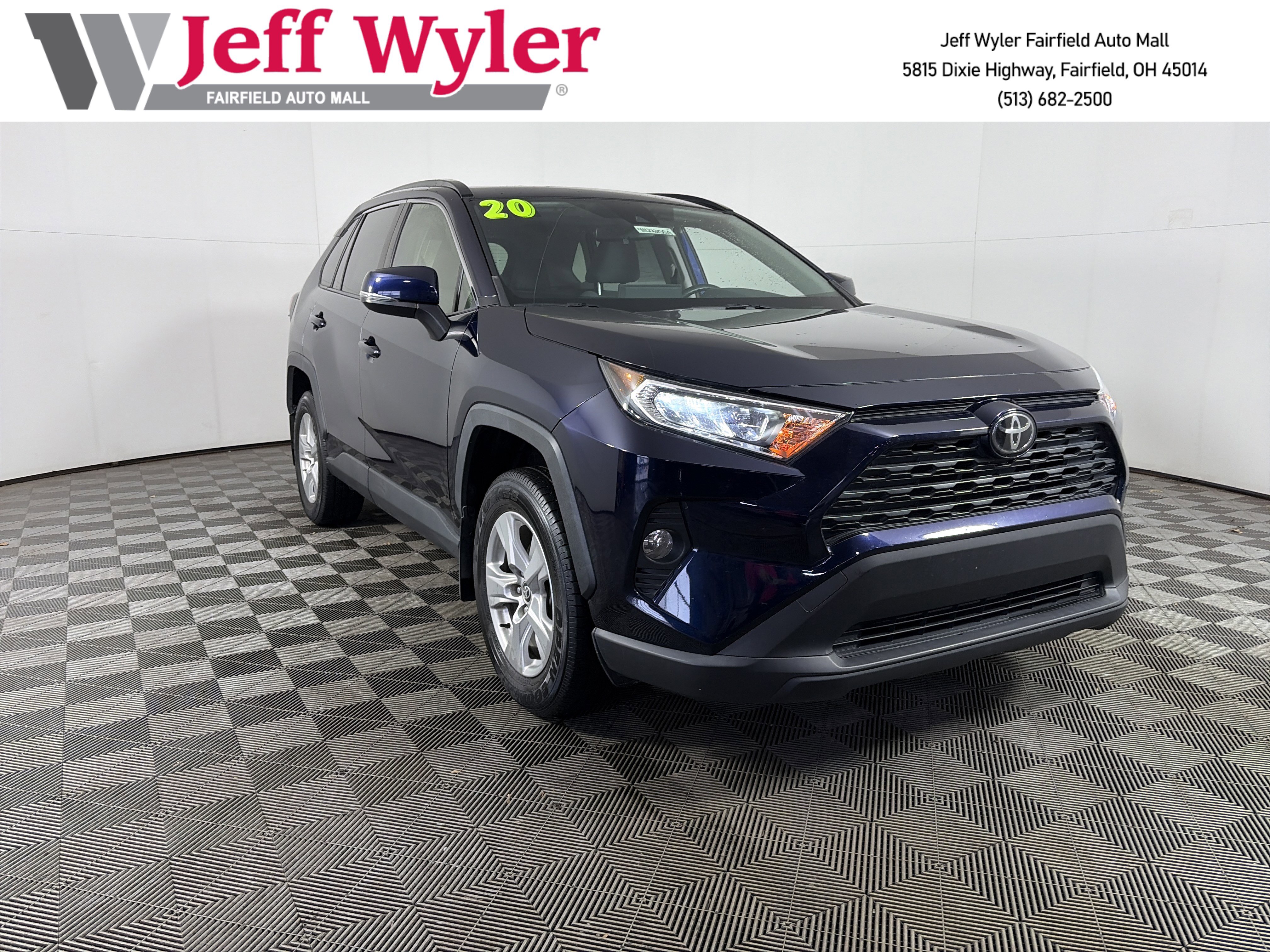 Used 2020 Toyota RAV4 XLE image 1