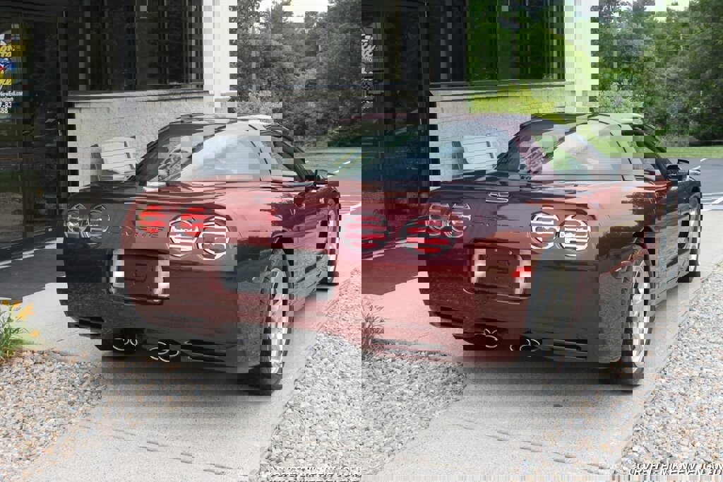 Used 2003 Chevrolet Corvette 50th Anniversary Edition w/ Preferred Equipment Group image 21