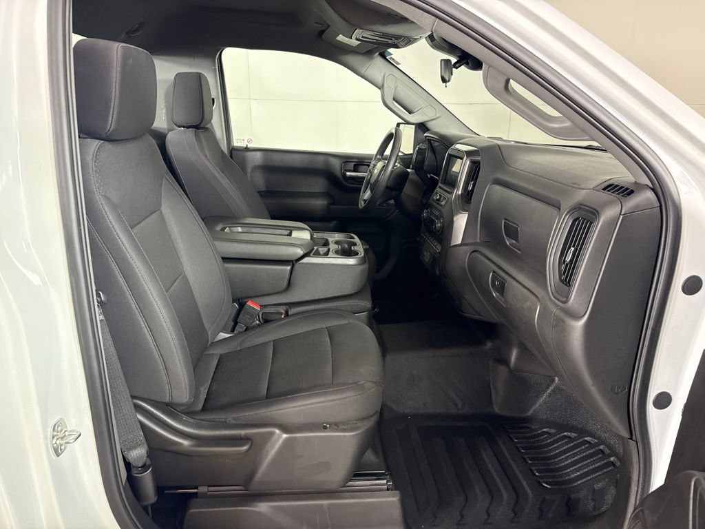 Certified 2025 Chevrolet Silverado 1500 W/T RWD image 19