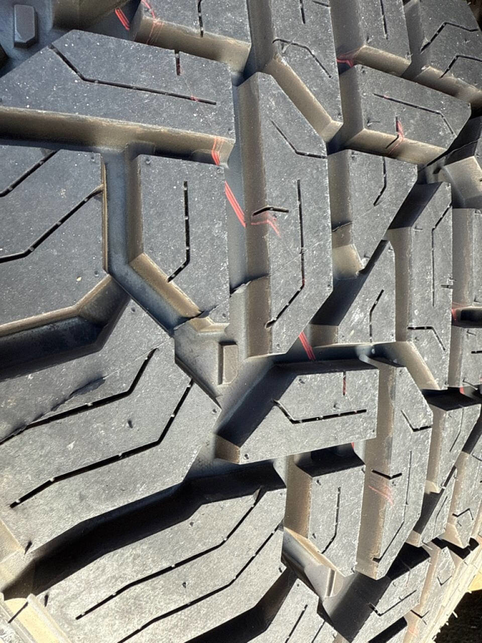 Used 2014 Ford F150 XLT w/ XLT Chrome Package image 11