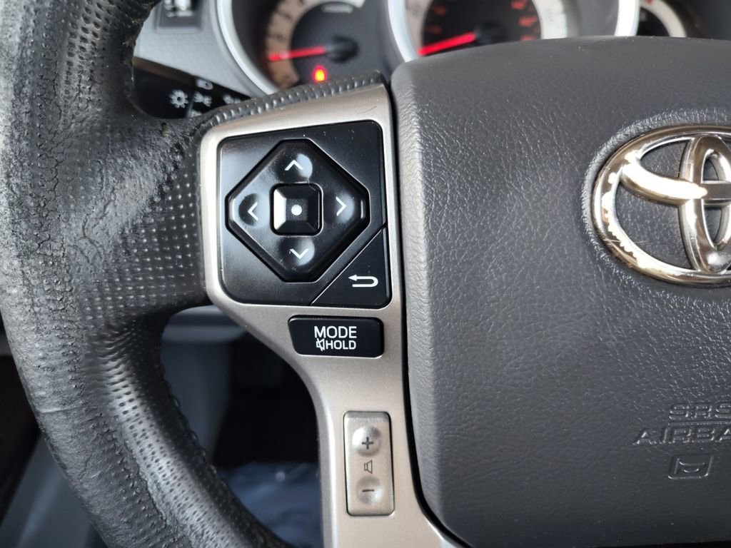 Used 2015 Toyota Tacoma 2WD Access Cab image 9