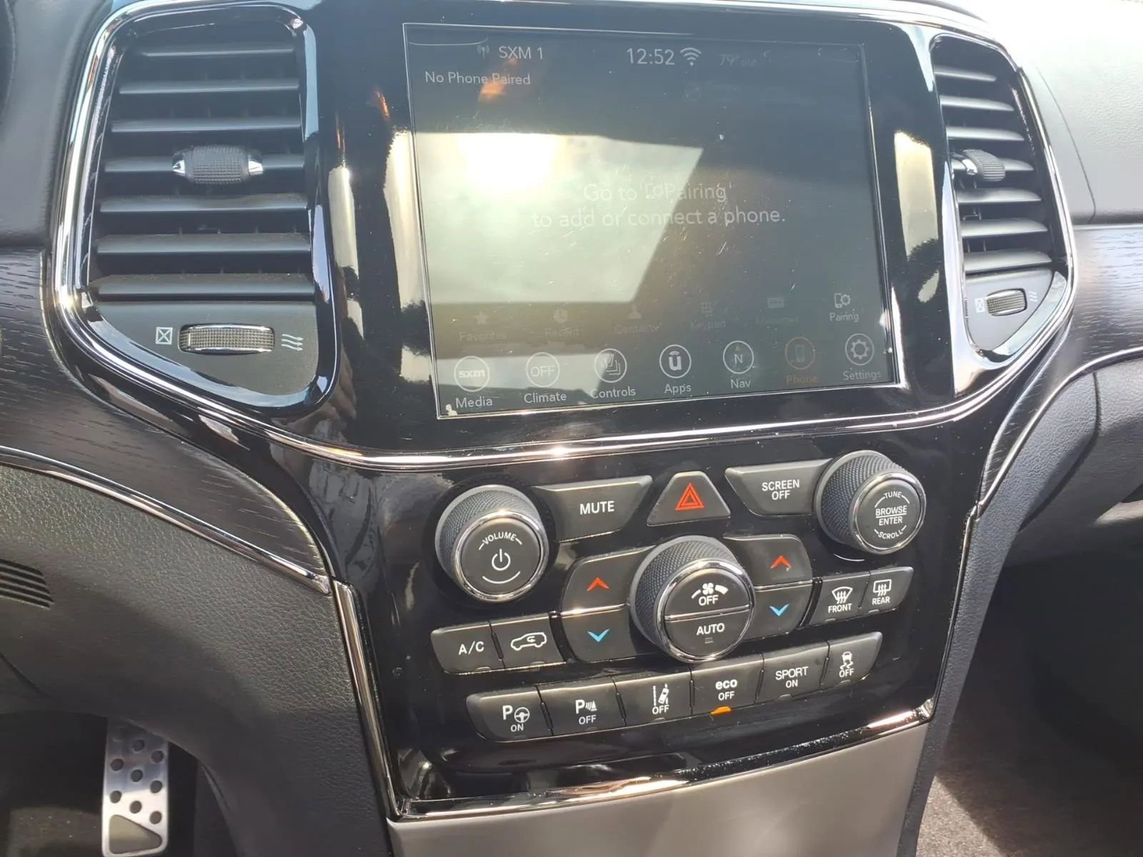 Used 2020 Jeep Grand Cherokee High Altitude AWD/4WD image 32