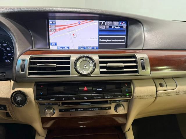 Used 2014 Lexus LS 460 w/ Comfort Package RWD image 20