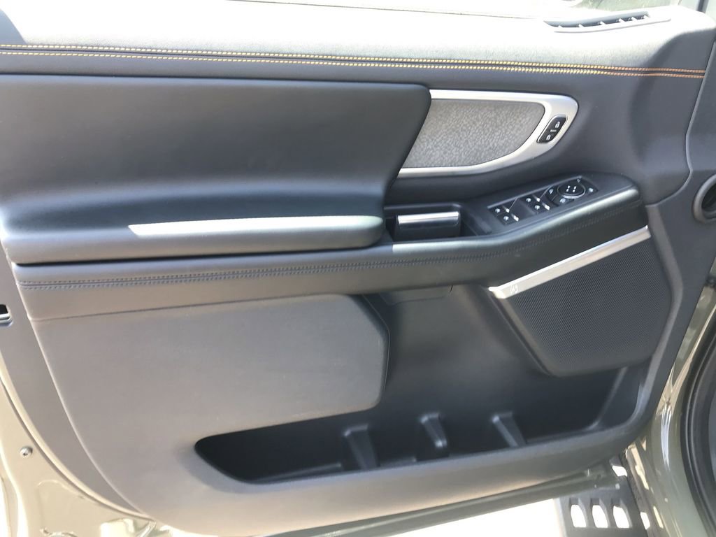 Used 2025 Ford Expedition Tremor image 13