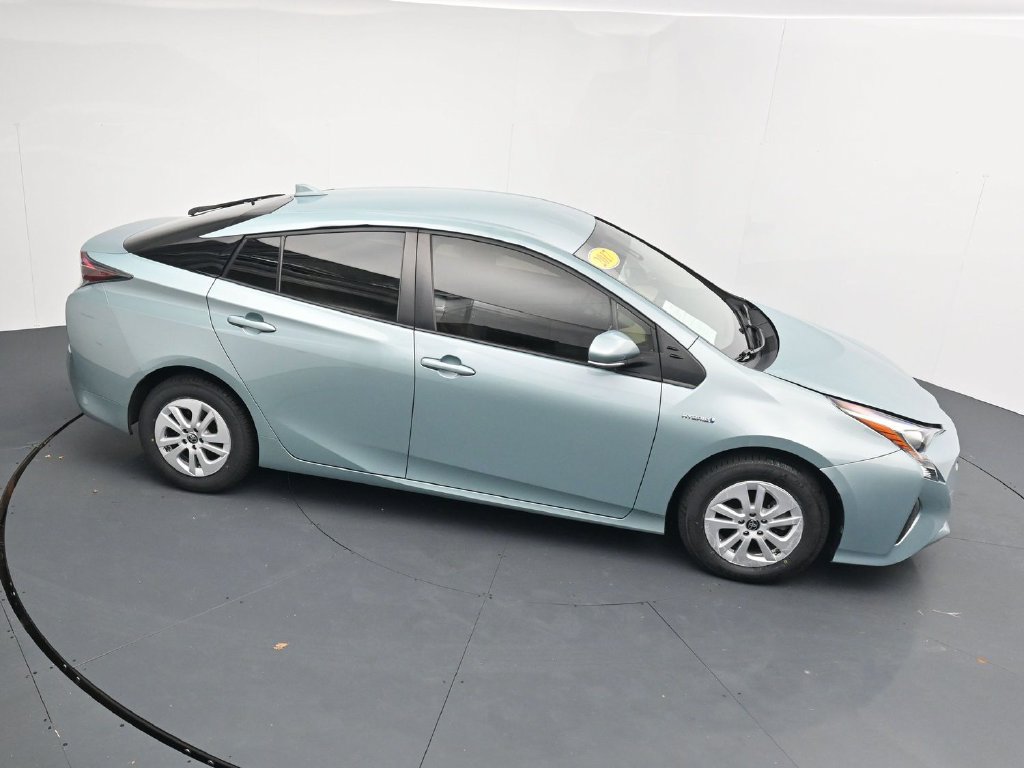 Used 2017 Toyota Prius Two FWD image 33