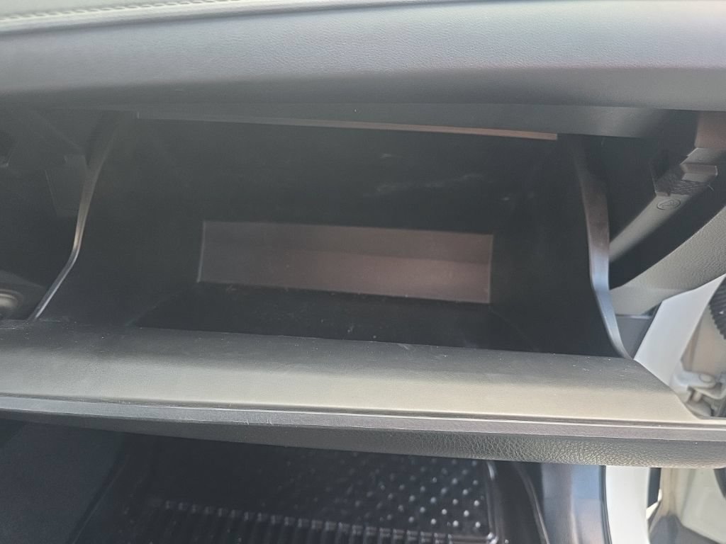 Used 2018 Toyota RAV4 LE w/ All Weather Liner Package FWD image 35