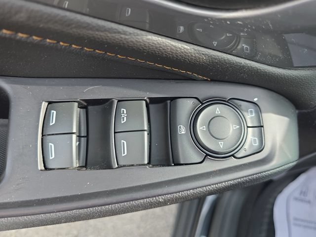 Used 2018 Chevrolet Traverse LT FWD image 20