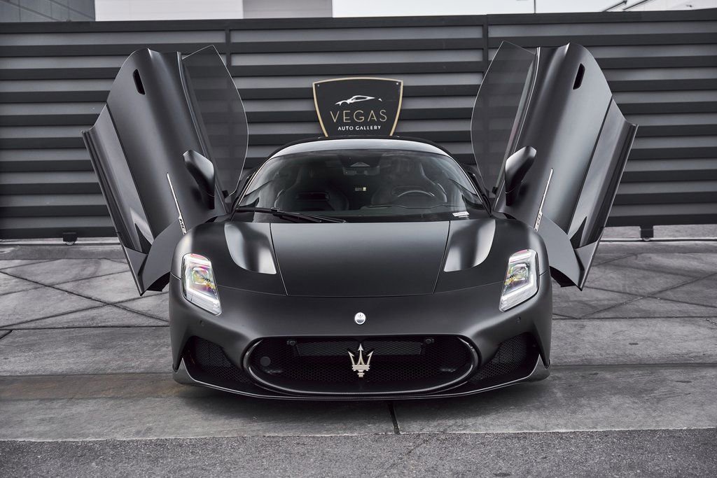 Used 2024 Maserati MC20 Coupe image 25