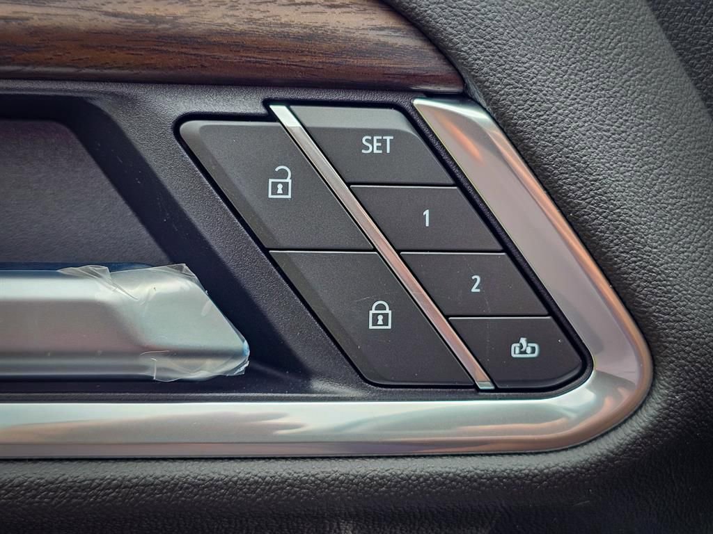 New 2025 GMC Sierra 2500 SLT w/ SLT Premium Package image 14