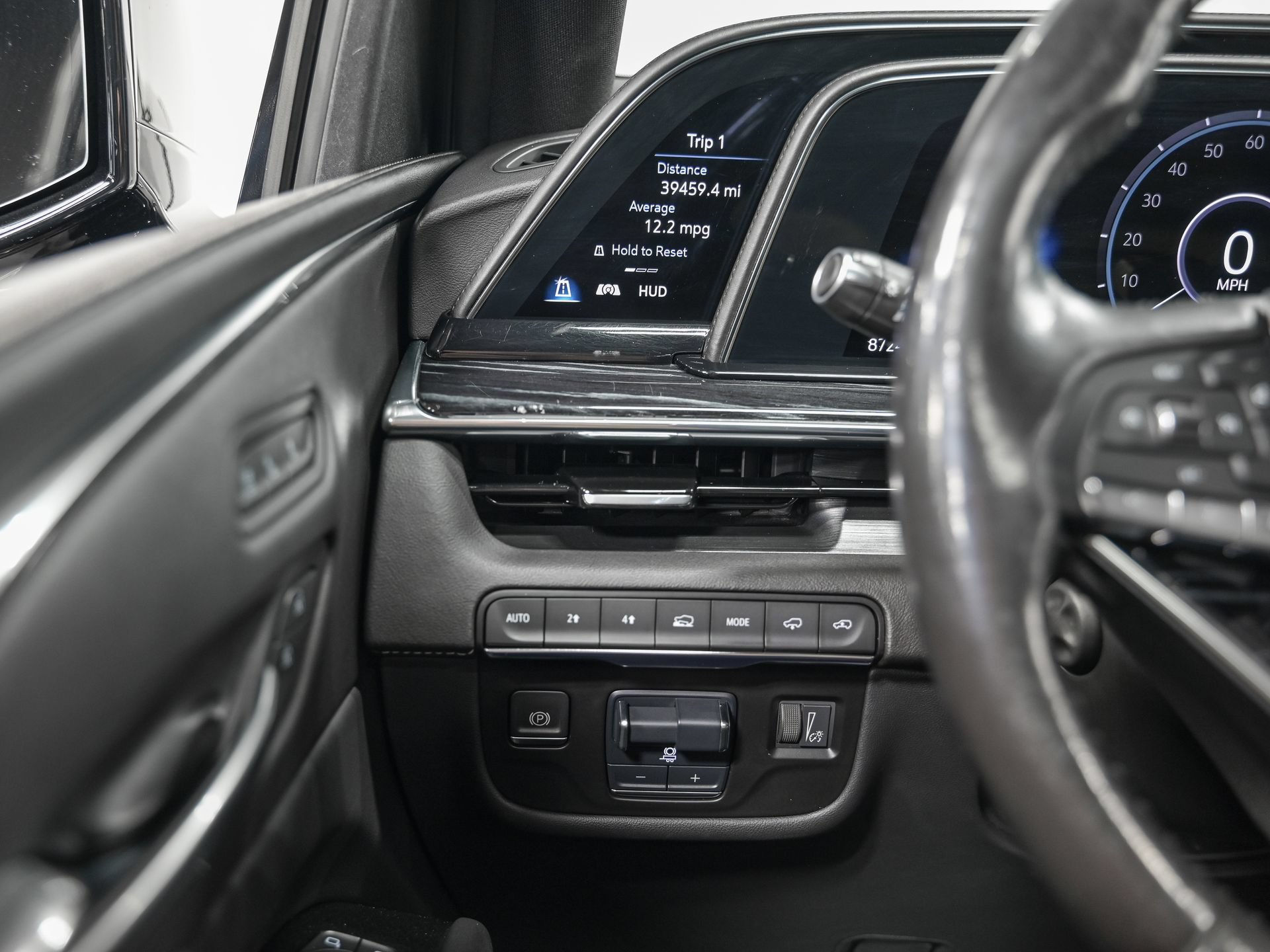 Used 2021 Cadillac Escalade ESV Sport w/ Driver Assist Tech Package AWD/4WD image 18