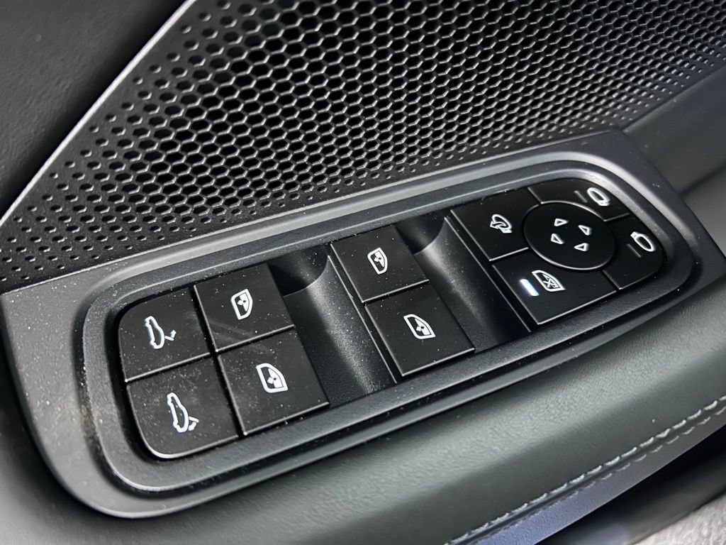 New 2026 Porsche Panamera 4 AWD/4WD image 9