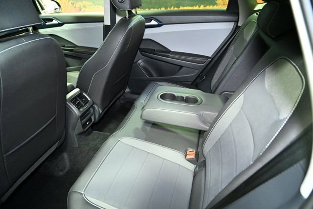 Used 2024 Volkswagen Taos SE image 46