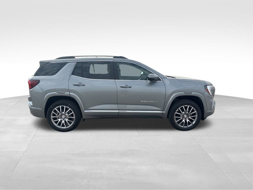 New 2026 GMC Terrain Denali w/ LPO, Floor Liner Package image 5