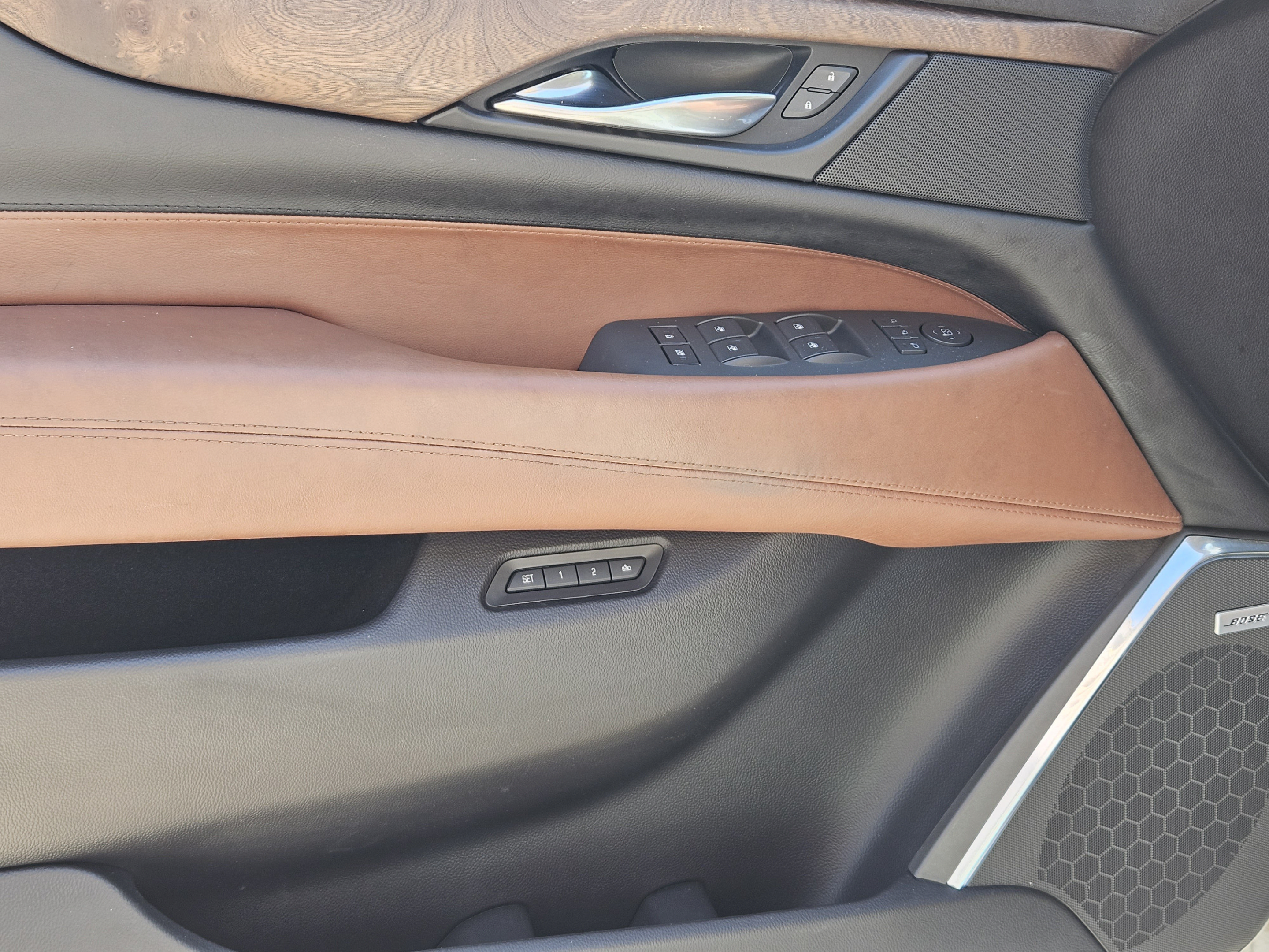 Used 2017 Cadillac Escalade Luxury RWD image 23