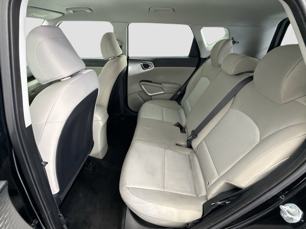 Used 2023 Kia Soul LX FWD image 19