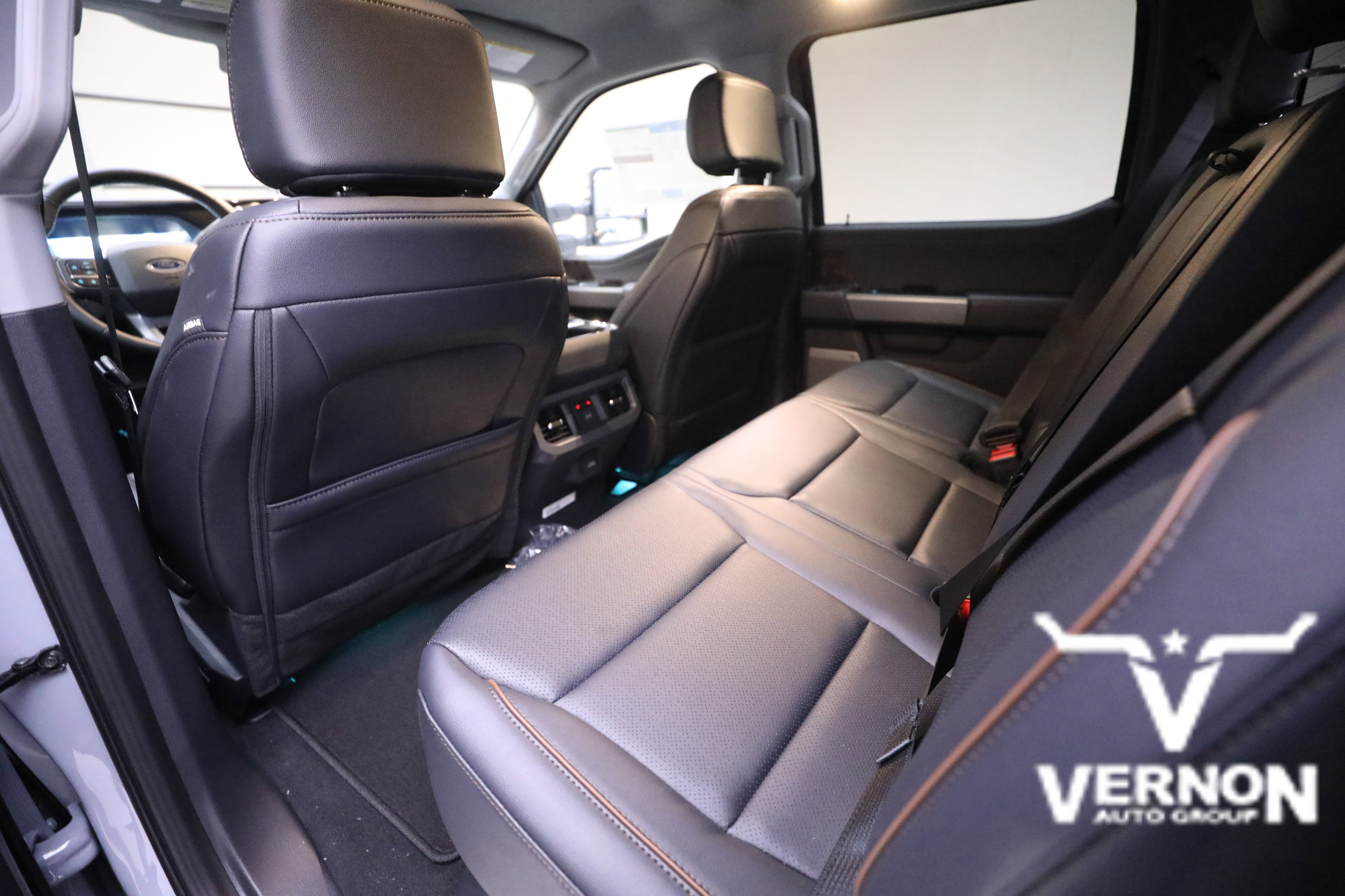 New 2026 Ford F250 Lariat w/ Chrome Package image 9