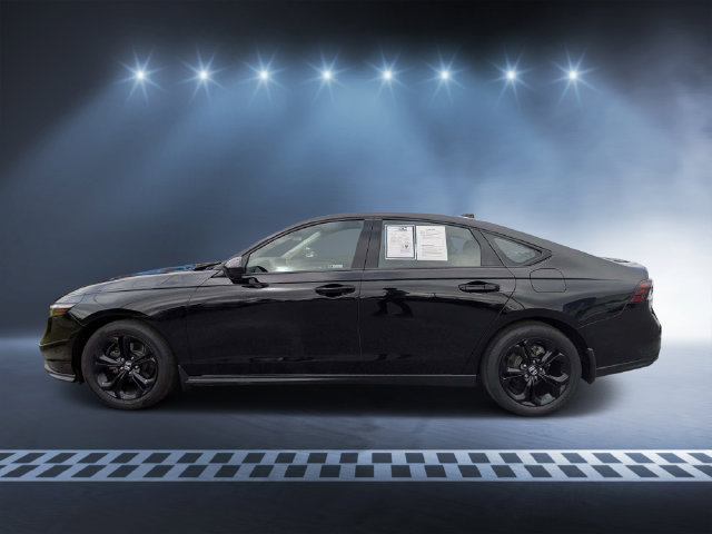 Used 2025 Honda Accord SE image 6
