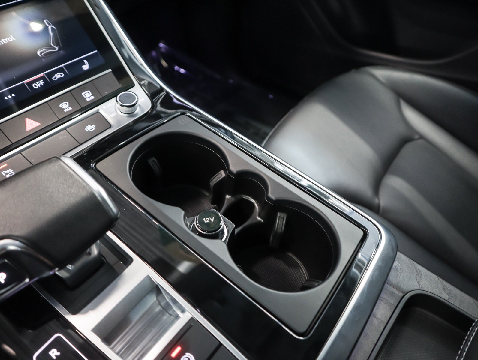 Used 2023 Audi Q8 Premium w/ Convenience Package AWD/4WD image 22