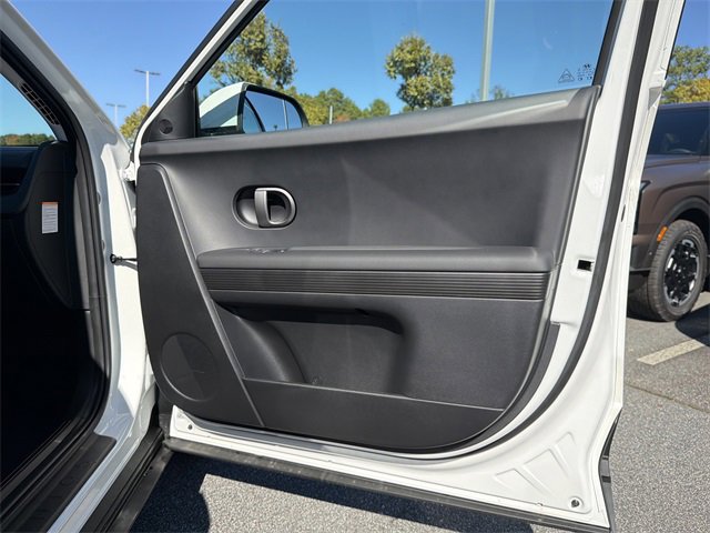 New 2026 Hyundai Ioniq 5 SEL image 14