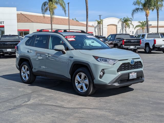 Used 2021 Toyota RAV4 XLE Premium AWD/4WD image 3