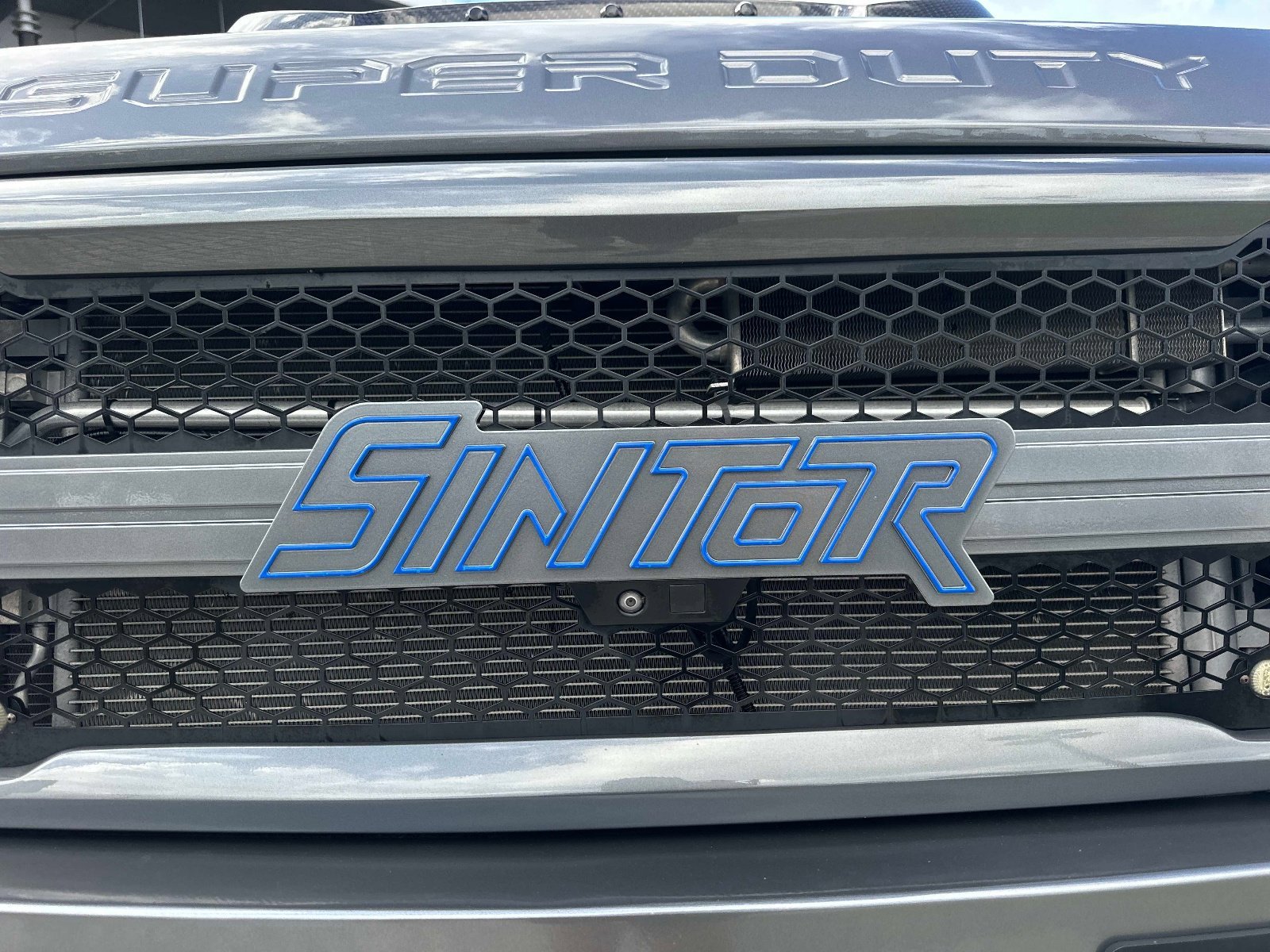 Used 2022 Ford F350 Lariat w/ Lariat Ultimate Package AWD/4WD image 9