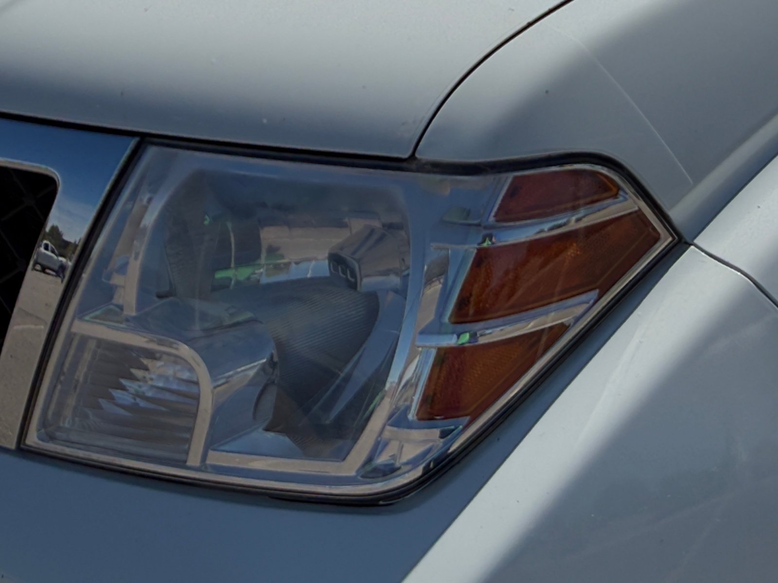 Used 2017 Nissan Frontier SV w/ SV Value Truck Package AWD/4WD image 12