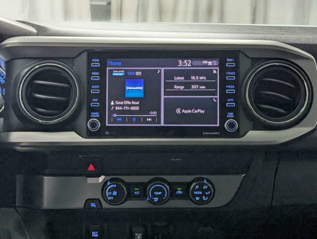 Used 2020 Toyota Tacoma SR5 RWD image 12
