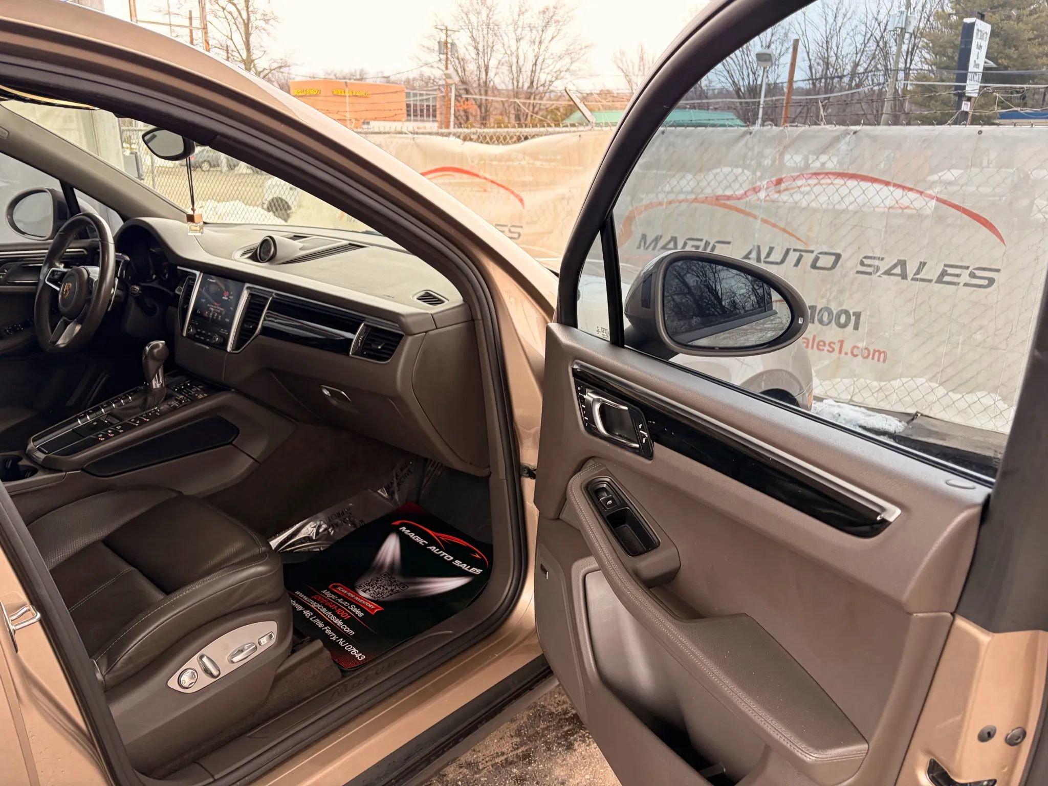 Used 2017 Porsche Macan image 67