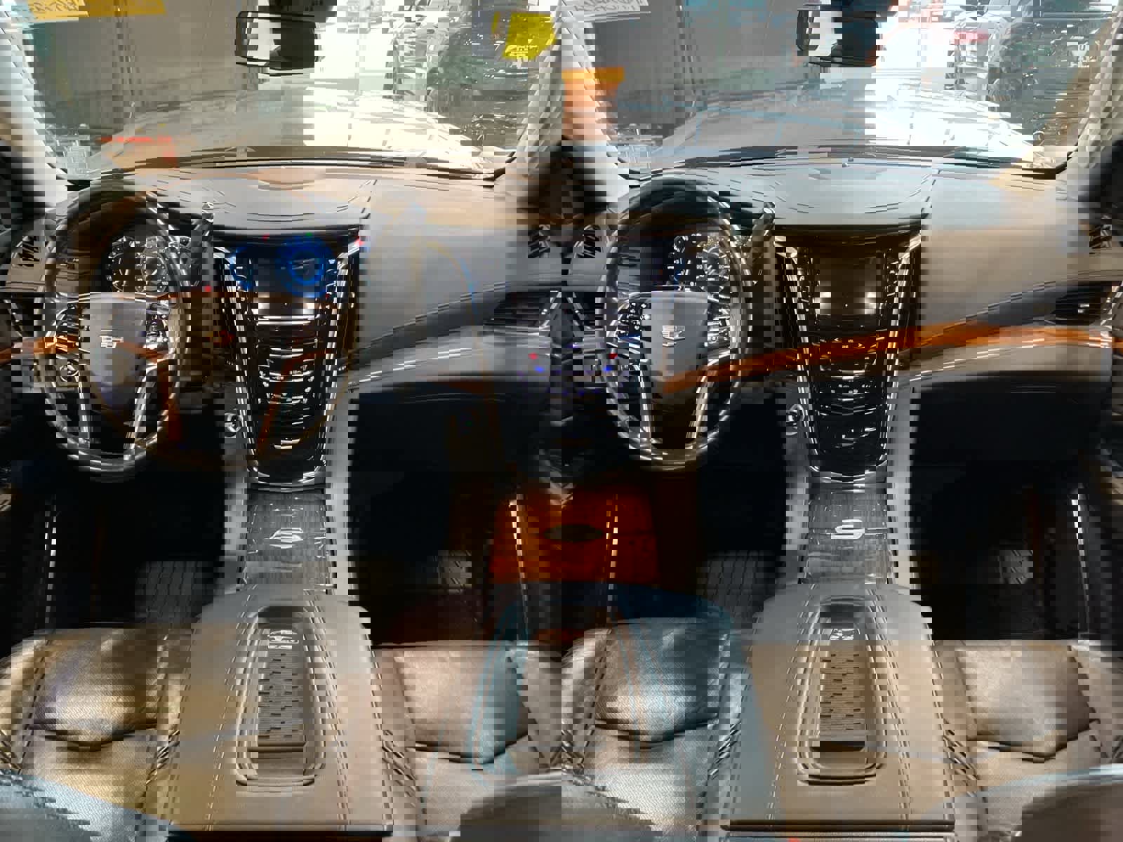 Used 2017 Cadillac Escalade Premium Luxury image 27