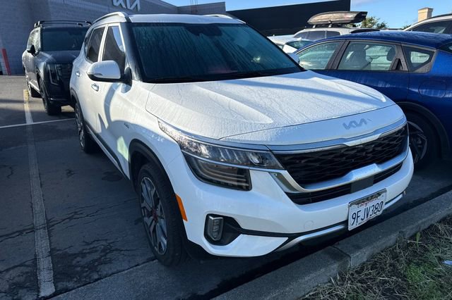 Used 2023 Kia Seltos SX image 2
