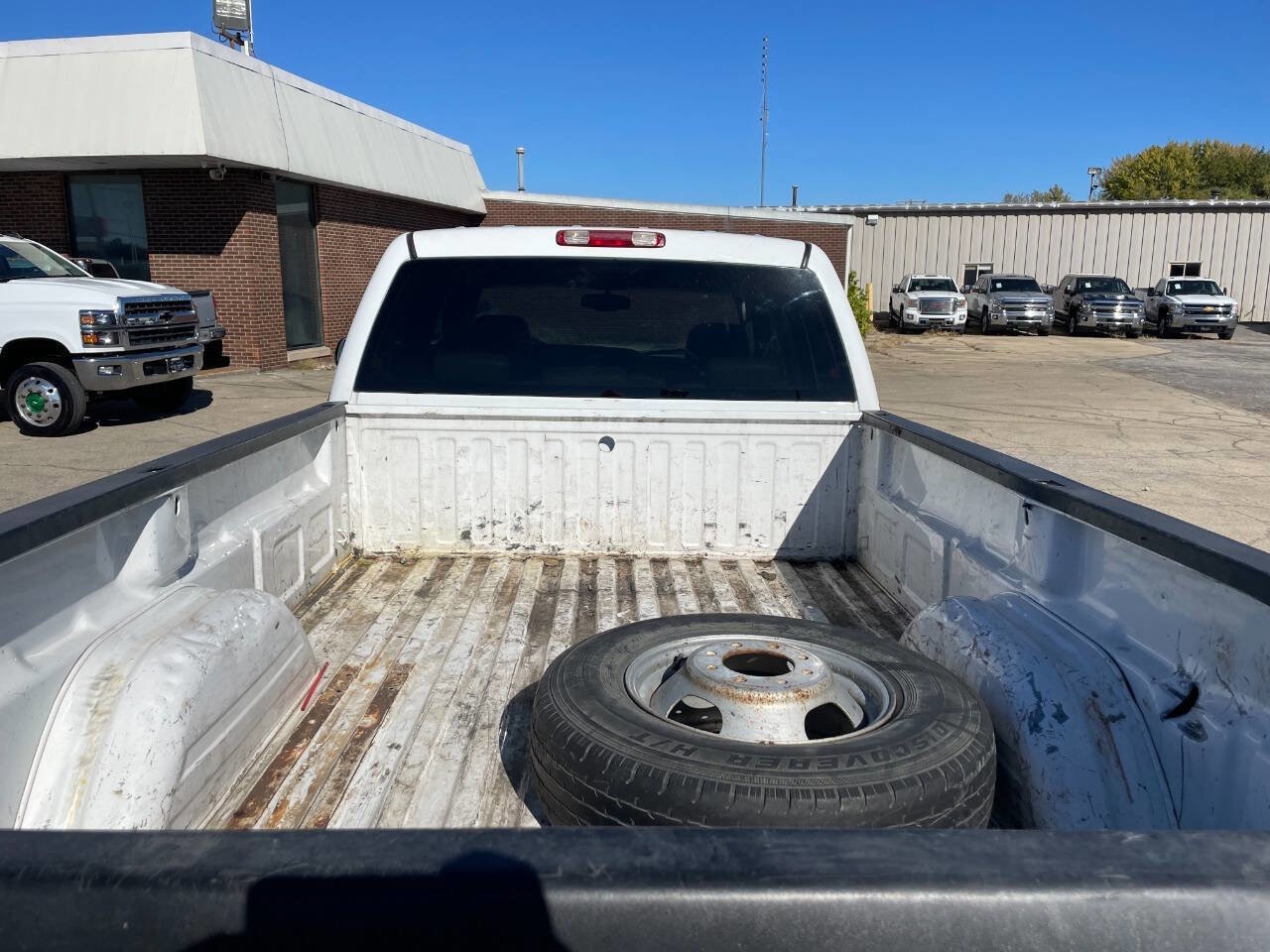 Used 2005 GMC Sierra 3500 SLT w/ Heavy-Duty Power Package image 5