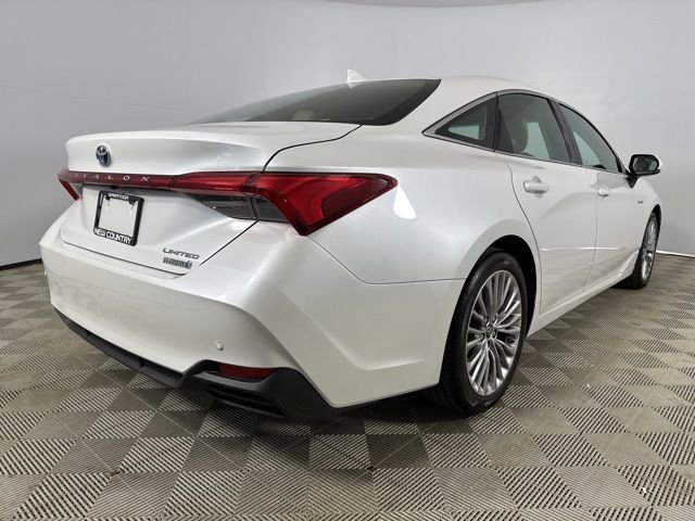 Used 2019 Toyota Avalon Limited w/ Advanced Safety Package FWD image 7