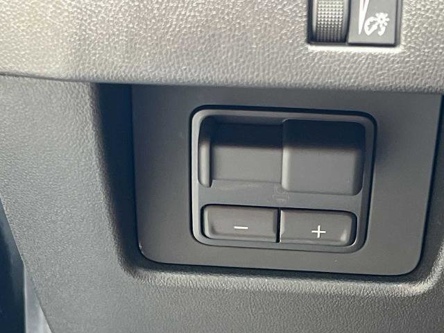 New 2026 GMC Canyon Elevation w/ Convenience Package RWD image 13
