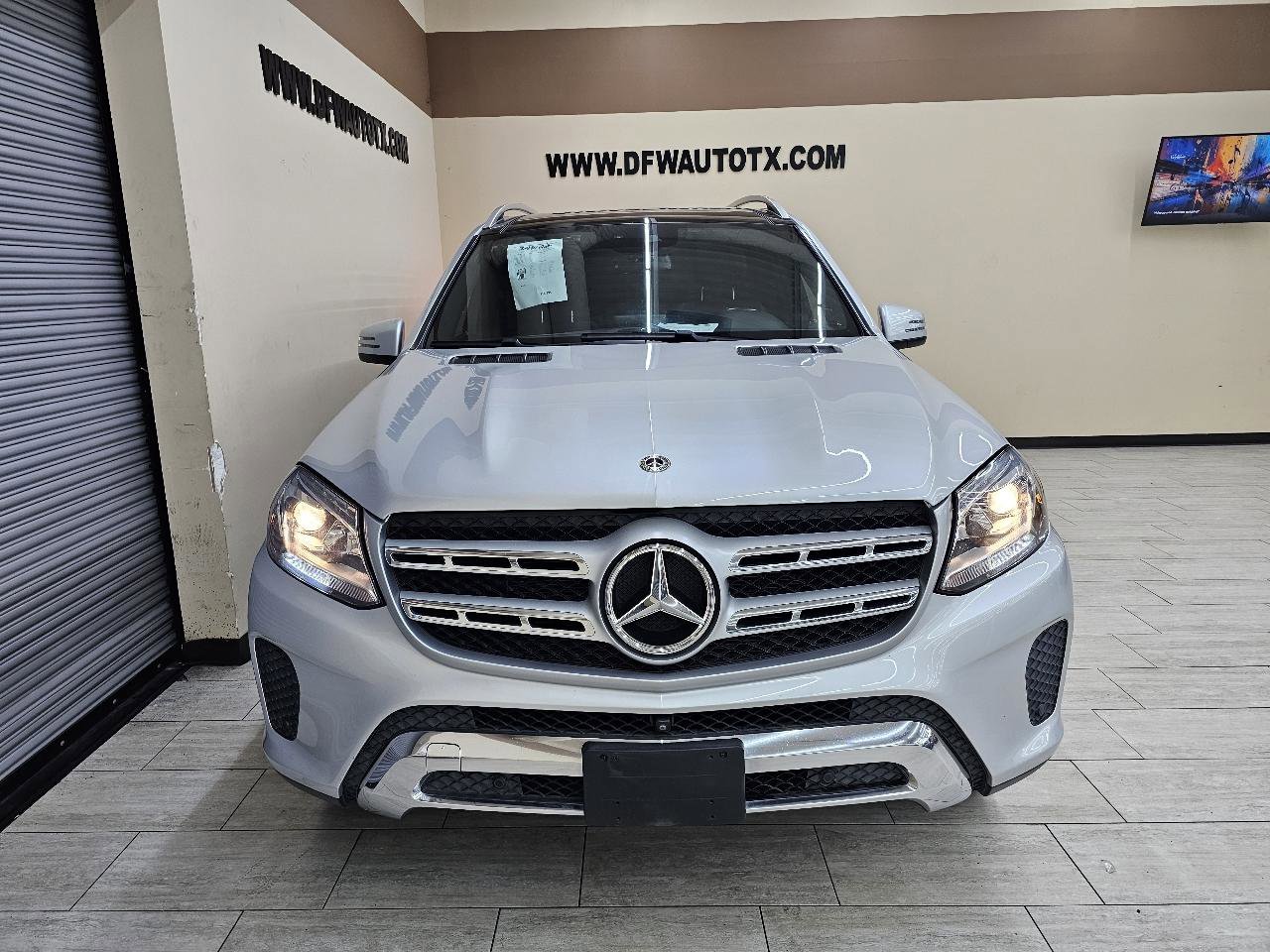 Used 2018 Mercedes-Benz GLS 450 4MATIC w/ Premium Package image 3