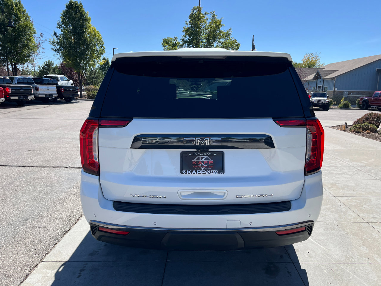Used 2024 GMC Yukon Denali Ultimate image 11