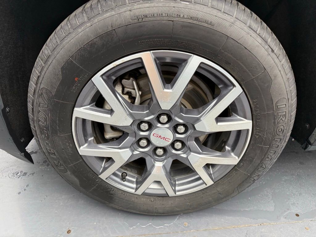 Used 2023 GMC Acadia SLT image 35