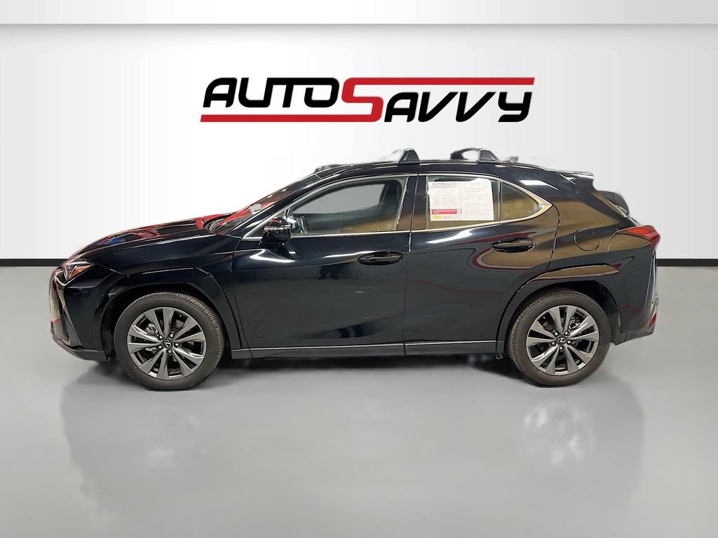 Used 2025 Lexus UX 300h AWD w/ Accessory Package (Z1) image 4