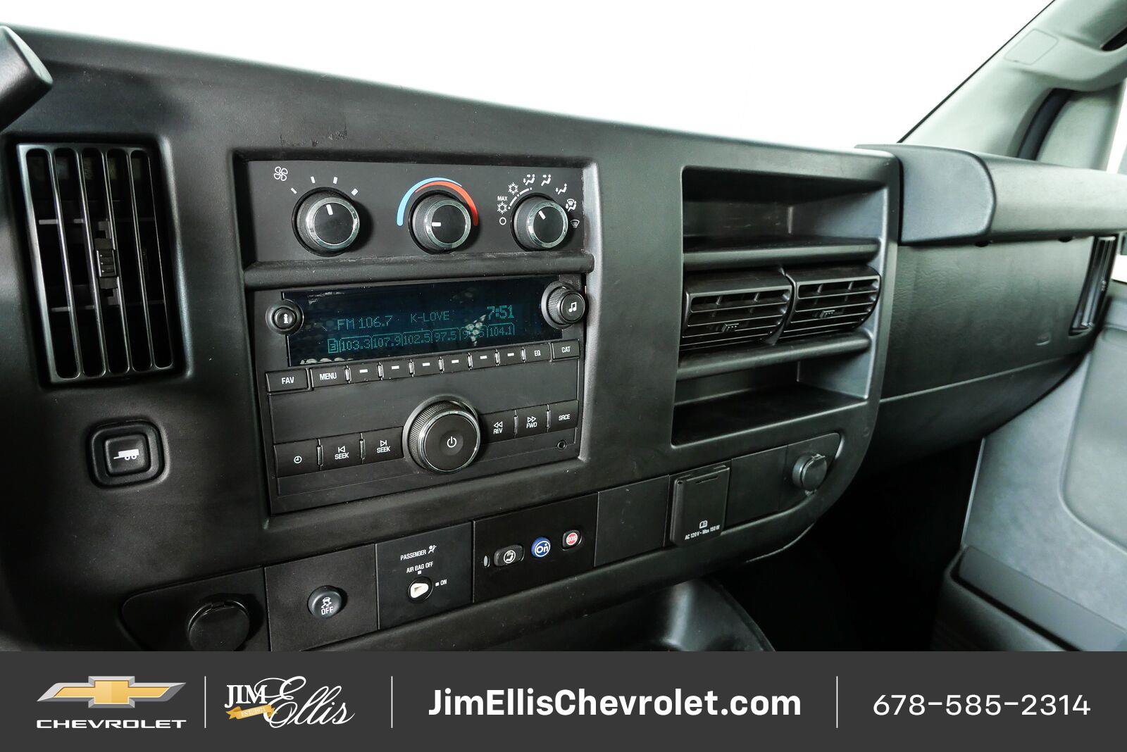 Used 2017 GMC Savana 2500 RWD image 12