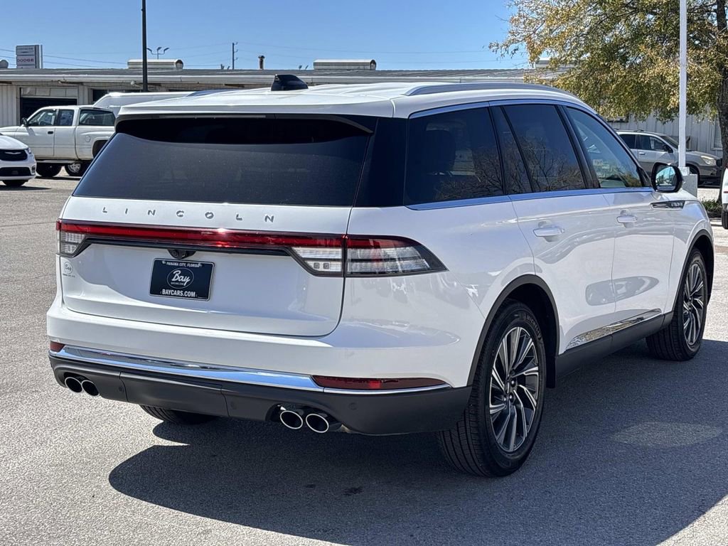 New 2026 Lincoln Aviator 2WD image 5