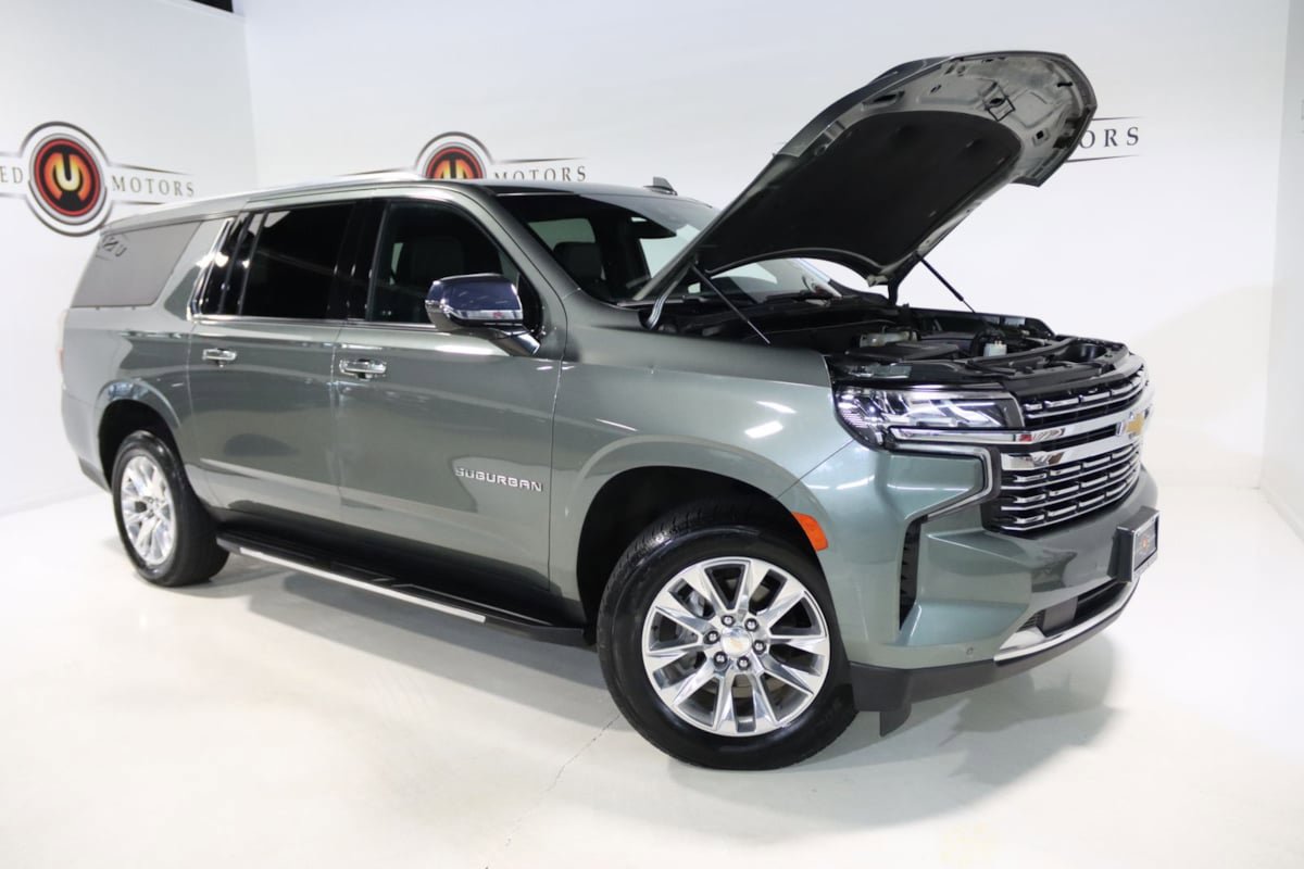 Used 2023 Chevrolet Suburban Premier AWD/4WD image 33