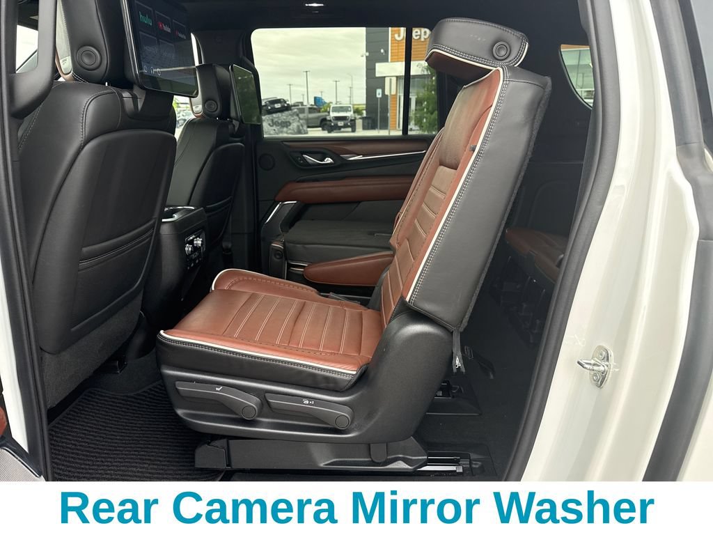 Used 2023 GMC Yukon XL Denali Ultimate AWD/4WD image 29