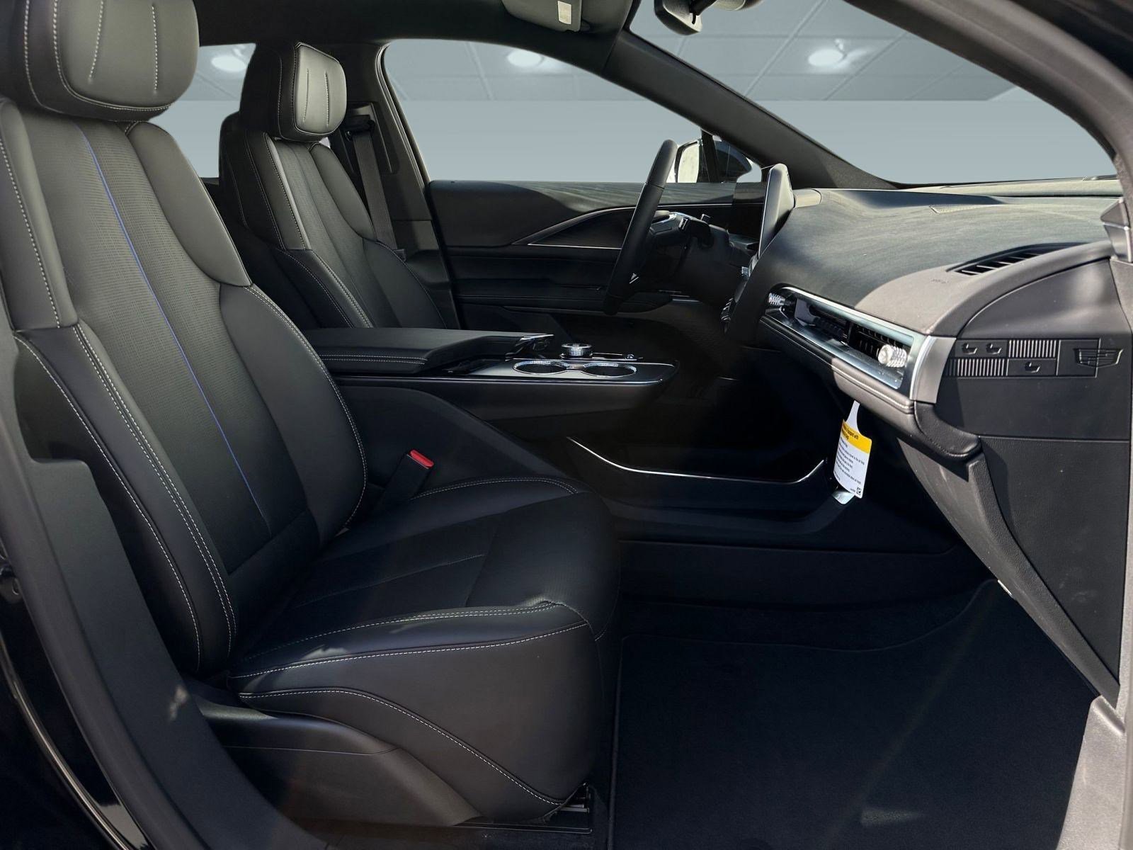 New 2026 Cadillac Lyriq Sport image 30