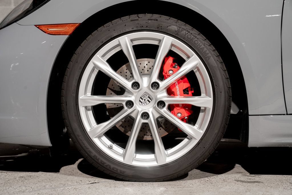 Used 2025 Porsche 718 Cayman S RWD image 36