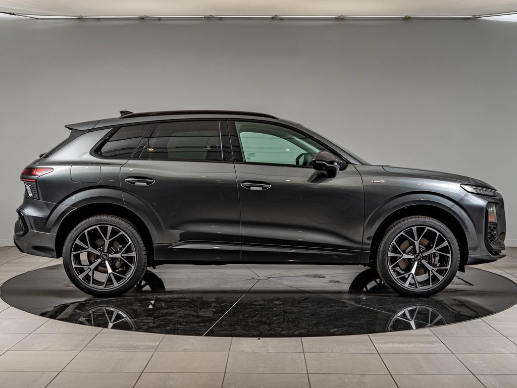 New 2026 Audi Q3 quattro 2.0T AWD/4WD image 4