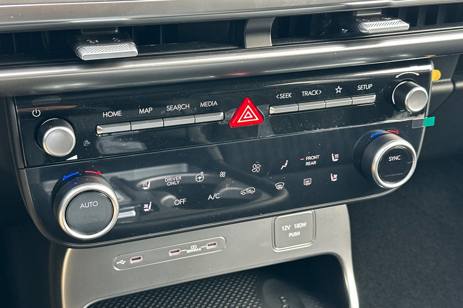 New 2026 Hyundai Ioniq 9 Calligraphy image 22