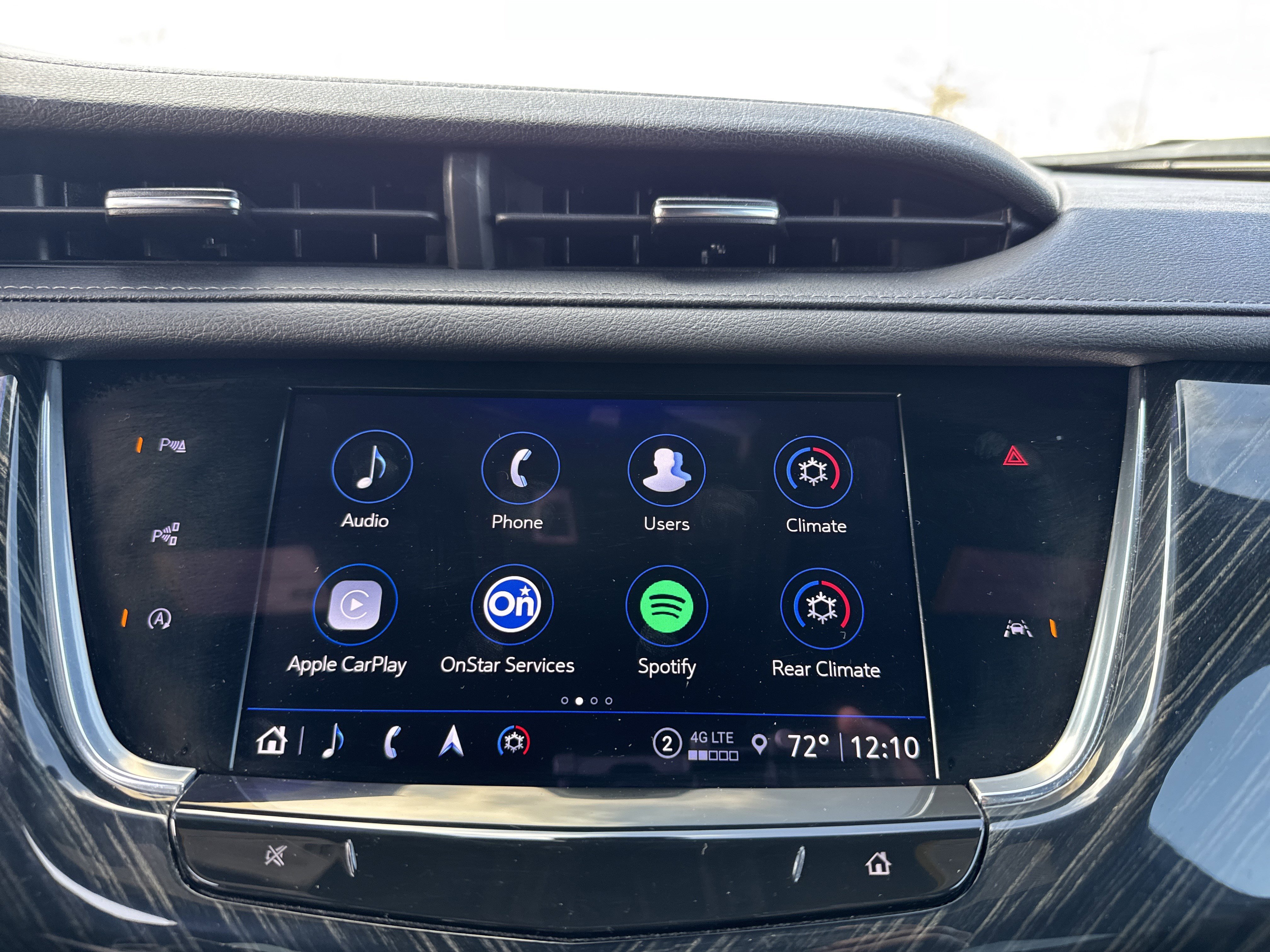 Used 2022 Cadillac XT6 Premium Luxury w/ Technology Package image 24